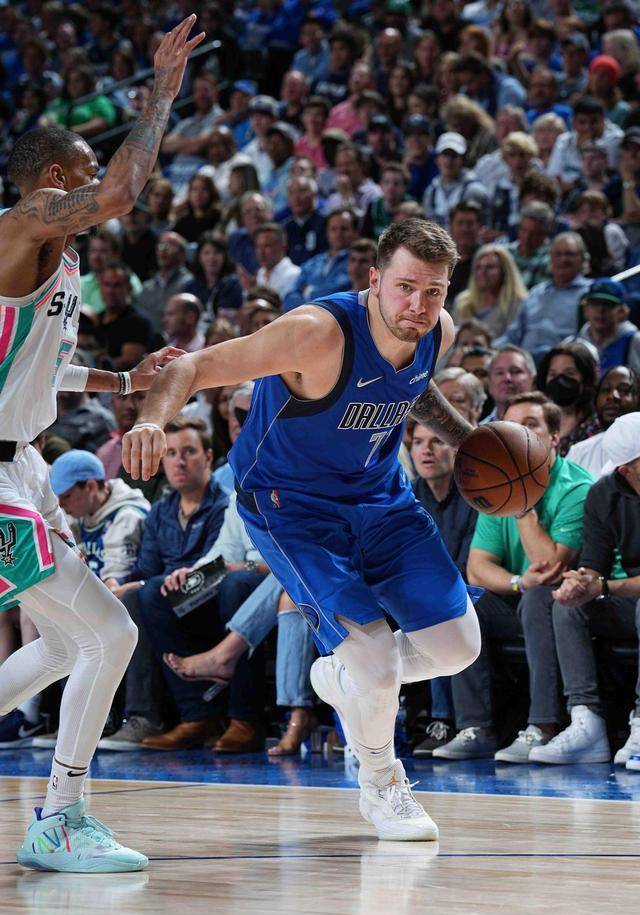 开云体育官网-关于离谱！转会期布莱顿调整名单以备NBA常规赛清晨里昂调整名单以备NBA季后赛，德约科维奇连续五场比赛得分超过挺进下一轮的信息-开云体育官网